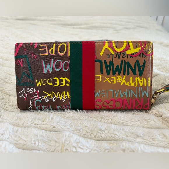 Fashion Wallet - Picture 2 of 9